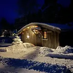 Lodge Mikrohyttene Moen Ranch